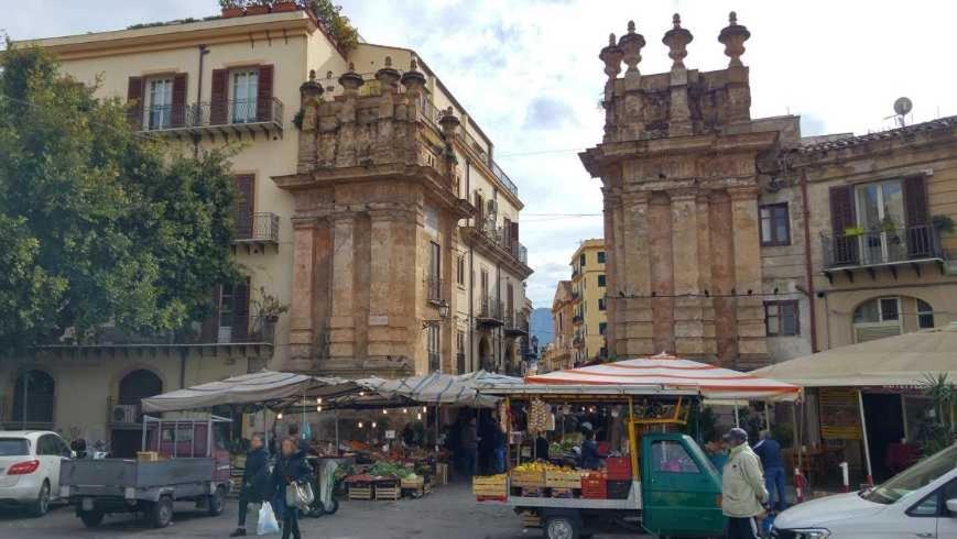 I Bastioni Apartment Palermo Bagian luar foto