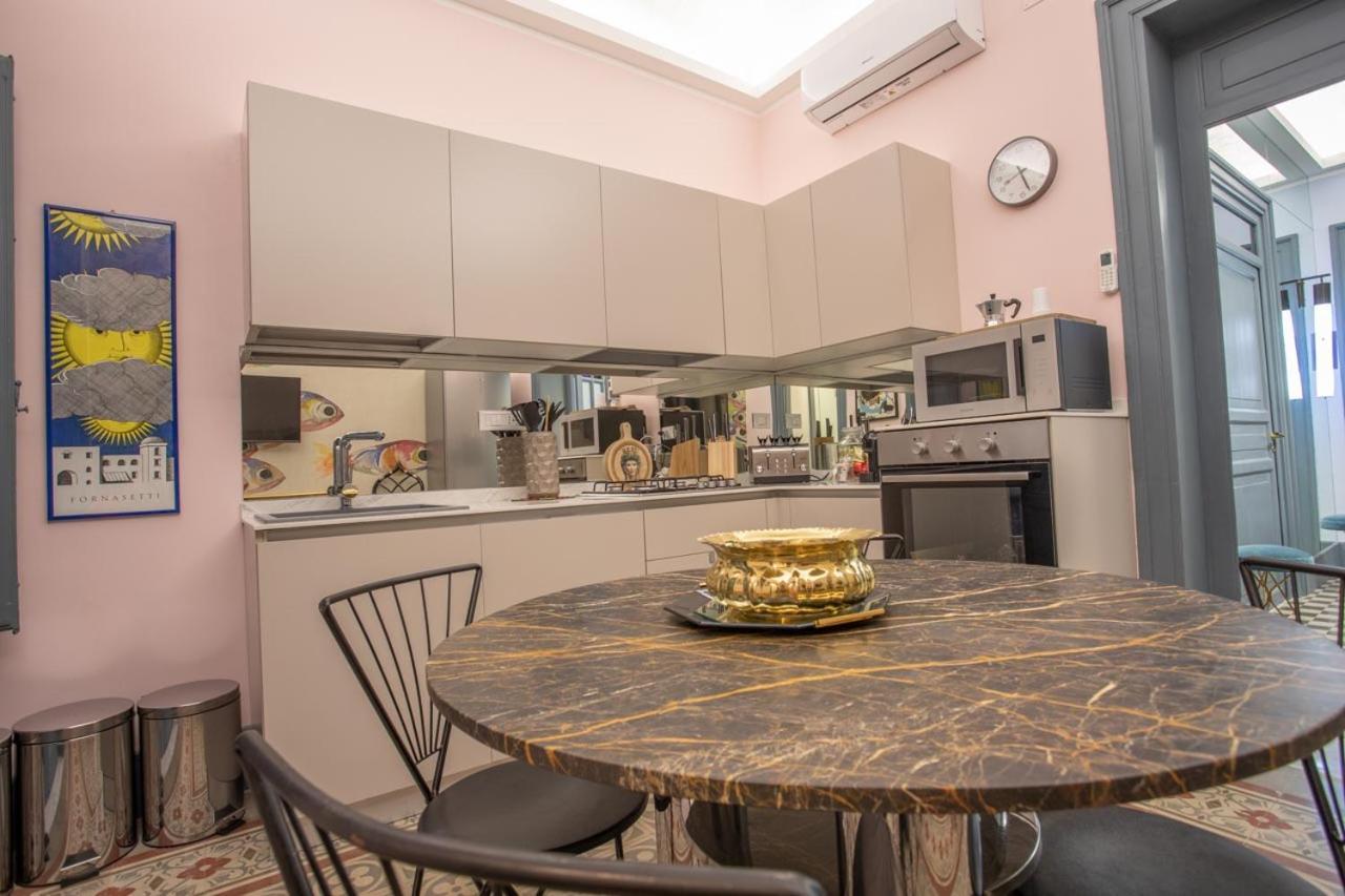 I Bastioni Apartment Palermo Bagian luar foto